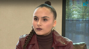 Зад успеха на една млада певица: Историята на Сирма срещу тормоза в училище