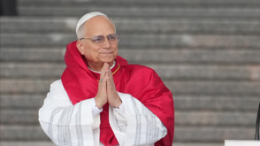 Папа Лъв XIV започна 10-дневно посещение в Африка