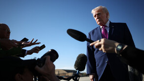 Тръмп изтри публикация, изобразяваща го като фигура, подобна на Иисус