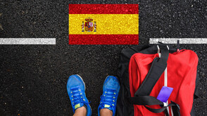 Испания започва масова легализация на 500 000 мигранти без документи