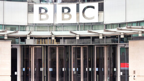 „Би Би Си” се готви да съкрати 2000 служители