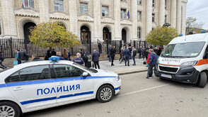 Сигнал за бомба евакуира Съдебната палата в София
