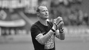 Бивш вратар на „Арсенал“ и „Ливърпул“ загина при катастрофа