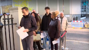 Опашки пред секциите за гласуване в Лондон още преди отварянето им