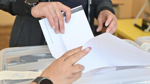 Каква е избирателната активност към 13:00 часа