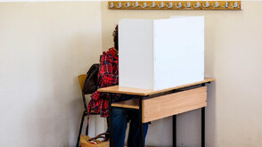 Прекратено гласуване с машини и сигнал за купуване на гласове в Ловешко