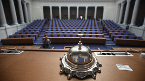 Колко депутати ще има „Прогресивна България” и за сметка на кои партии