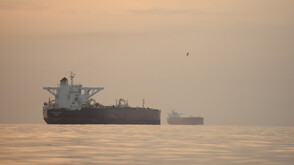 Американски военни се качиха на санкциониран кораб, превозващ петрол от Иран (ВИДЕО)