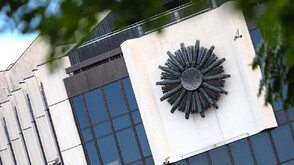 Дете е в кома след падане от тераса на НДК