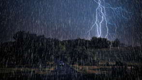 Жълт код за гръмотевични бури и валежи в сряда