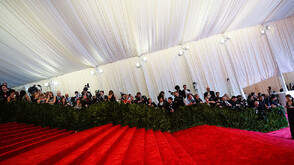 Met Gala: Червеният килим, на който модата говори по-силно от думите