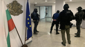 Васил Михайлов е приведен в Централния софийски затвор рано сутринта (СНИМКИ)