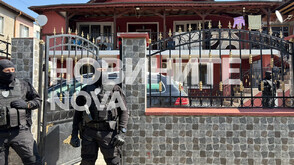 11 задържани при акция срещу наркоразпространението в столичния квартал „Христо Ботев“