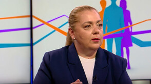 Държавните служители са ощетени, нямат правата на другите работещи, заяви Кремена Атанасова