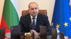 Румен Радев: Напускането на американските самолети минимизира риска от потенциални атаки в близост до София