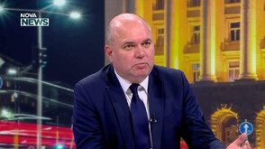 Владислав Панев: Парламентът трябва да провери данните за полетите на Атанасова и Пеевски