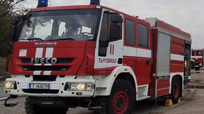 Запалил се тежкотоварен автомобил затвори движението на „Тракия“ в посока Бургас
