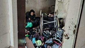 Агресия, опити за палеж и надраскани коли: Живеещи в кооперация в Бургас сигнализират за тормоз от самонастанила се жена