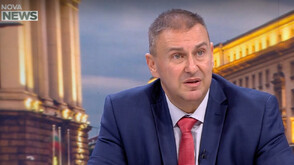 Дигиталното евро няма да замени парите в брой, увери евродепутат
