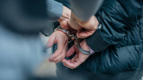 СДВР задържа мъж, укрил голямо количество дрога в радио на автомобил