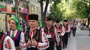 Пловдив посреща танцьори от три континента на юбилейния Международен фолклорен фестивал