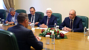 Румен Радев обсъди с Axon възможностите за производството на високотехнологични продукти в сферата на отбраната и сигурността