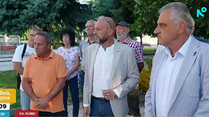 Кметове предупреждават за риск от преливане на река Стряма заради непочистено корито