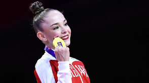 Триумф за България! Стилияна Николова спечели световната титла на бухалки (СНИМКИ)