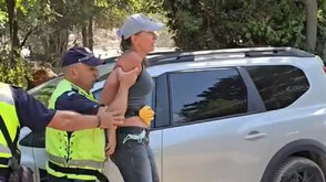 Отведената от полицията в Струмяни била заподозряна за поръчителство на убийството на мъжа си