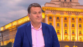 Доц. Милен Любенов: Партийната подкрепа остава решаваща за президентския вот - точно поради това Илияна Йотова е фаворит