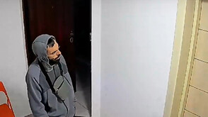 Задържаха мъжа, заснет да краде от апартамент в центъра на София