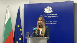 МОН въвежда специалисти по личностно развитие и карта на ученика, за да подобри дисциплината в училищата