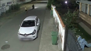Младеж вандалства с мачете по улиците на град Камено