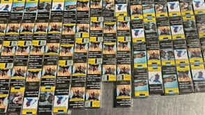 Митничари задържана 37 000 къса контрабандни цигари при проверки на товарен микробус и автобус с пътници