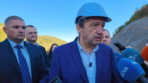 Шишков: Участъкът Мездра - Ботевград трябва да бъде завършен до една година