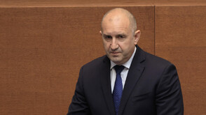 Премиерът свиква спешна среща заради поразените от дронове кораби