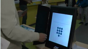 Половината машини за изборите вече са проверени и ремонтирани