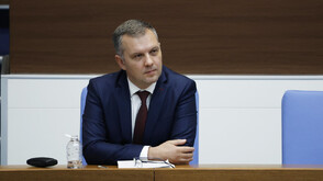 Правосъдният министър няма да номинира временен главен прокурор, но настоява за избор между няколко кандидати