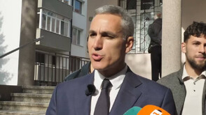 Гюров: Изборът днес е между две посоки