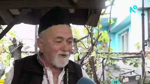 Защо колоритният за Враца дядо Скръц днес черпи хората с моркови