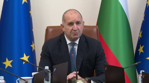 Цените на тока и парното няма да се повишават през отоплителния сезон, съобщи премиерът