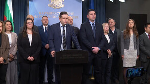 ДБ внася в парламента декларация, с която да се потвърди, че няма да изпращаме войници в Украйна
