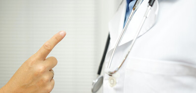 Арестуваха лекар за подкупи при издаване на ТЕЛК решения в Пазарджик