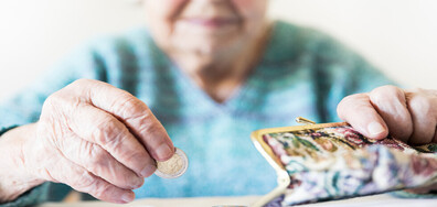 900 000 пенсионери получават от днес по-високи пенсии