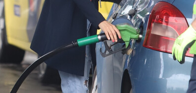 Цените на горивата са високи, но стабилни през последните две седмици