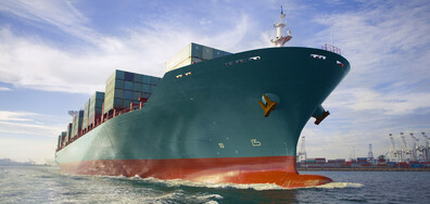 Френски кораб успя да прекоси Ормузкия проток