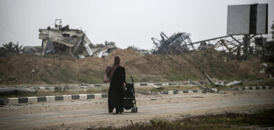 ЖИВОТ СРЕД СМЪРТ: Спасиха бебе от утробата на майка при въздушен удар в Газа