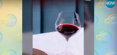 Ресторант в Италия подарява бутилка вино, ако не докосвате телефона си