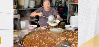 В Банкок предлагат най-старата супа в света (ВИДЕО)