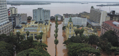 Показаха мащабите на наводненията в Бразилия, жертвите станаха 78 (ВИДЕО)